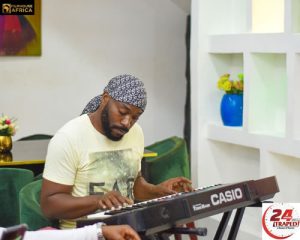 akindele3